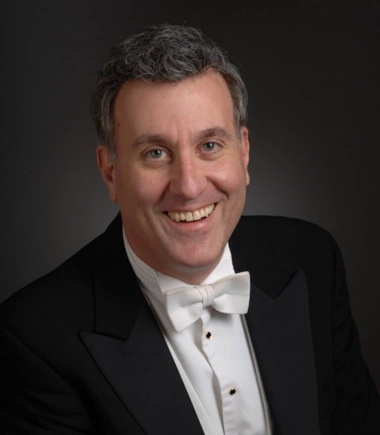 Maestro Alfred Savia
